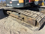 Undercarriage with Right Track Shoes