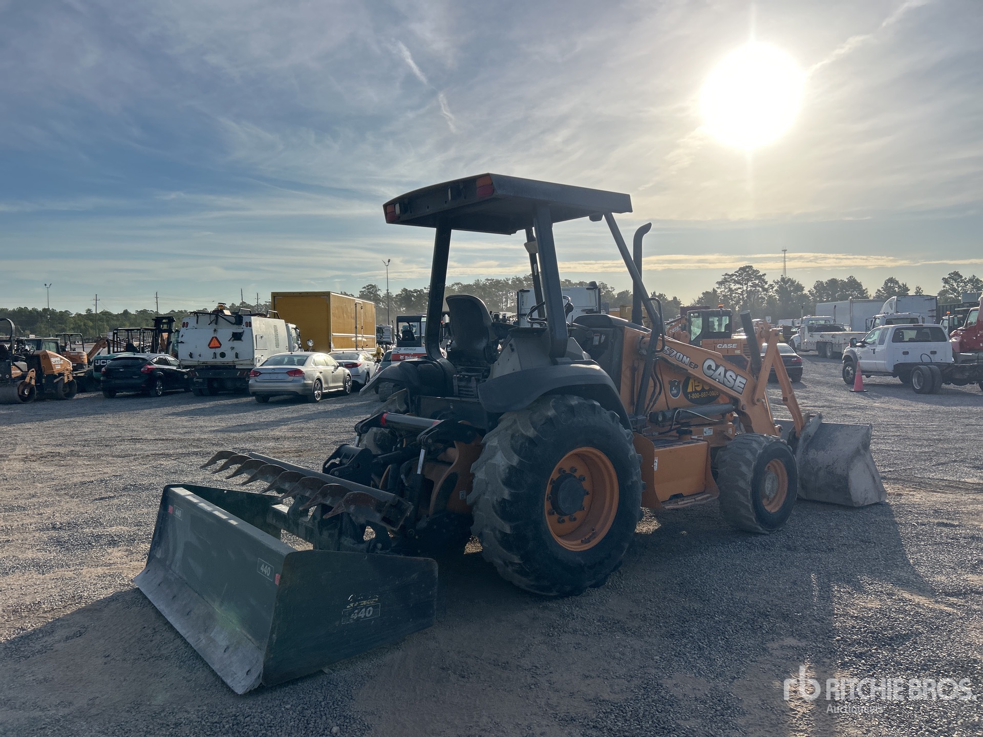 2016 Case 570N EP