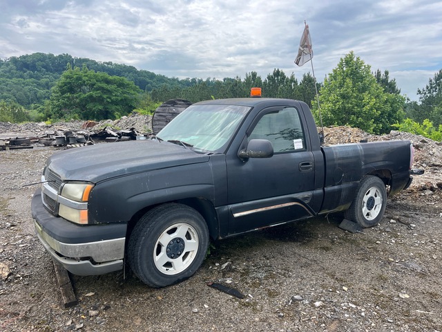 2005 Chevrolet Silverado 1500 4x2 Pickup (Inoperable)