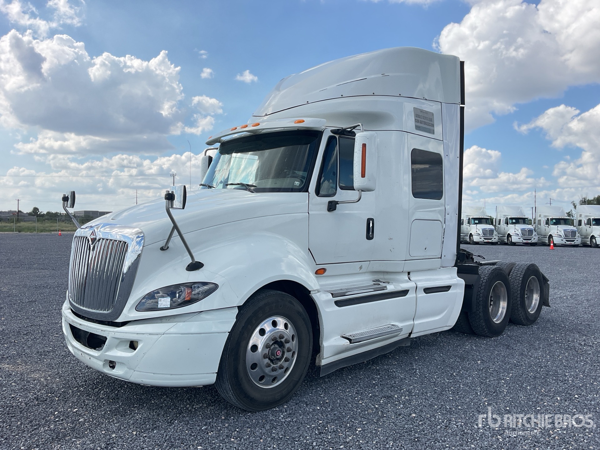 Photo of a 2015 International PROSTAR