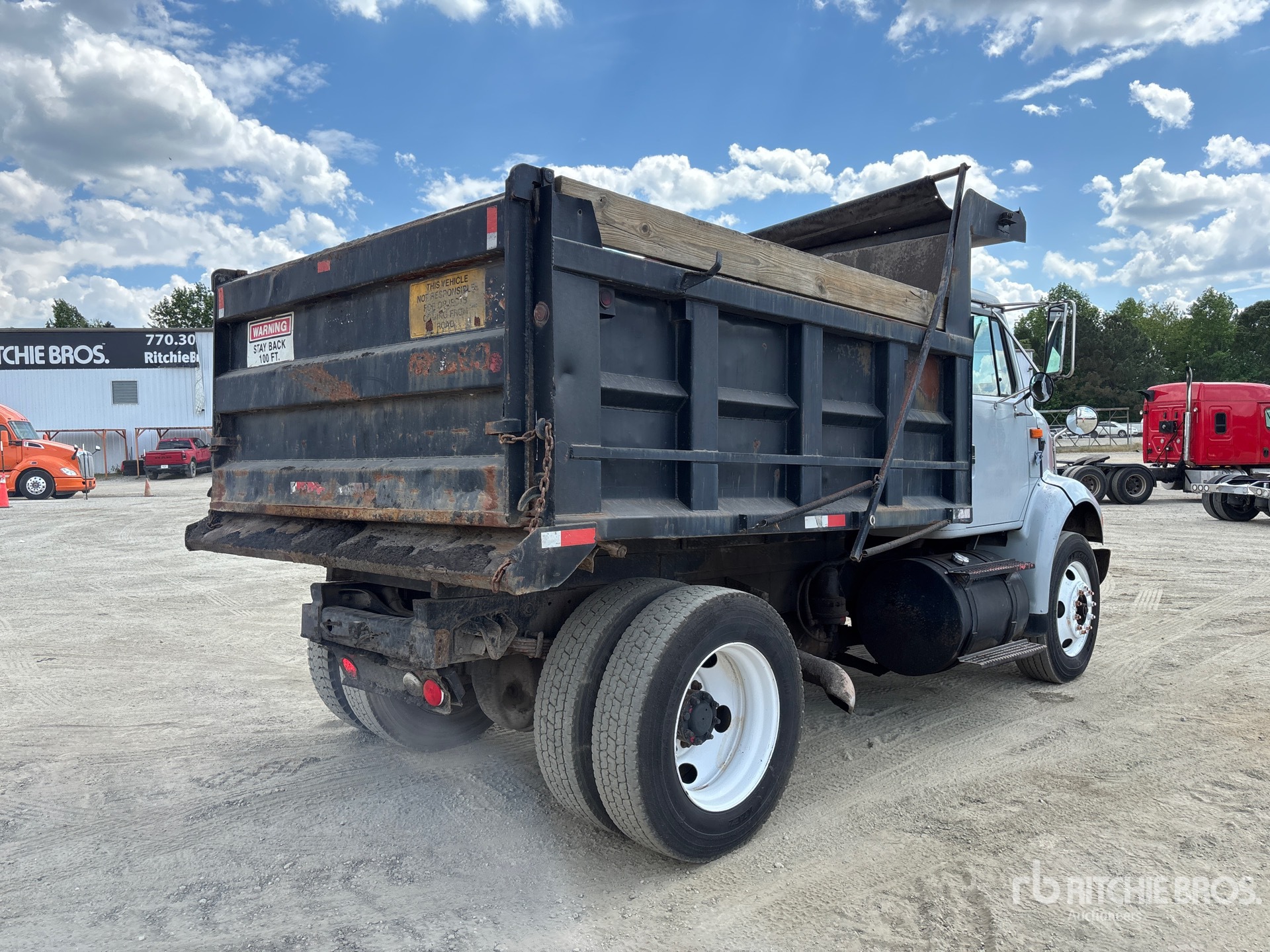 General Appearance with Picture, Right Rear Corner