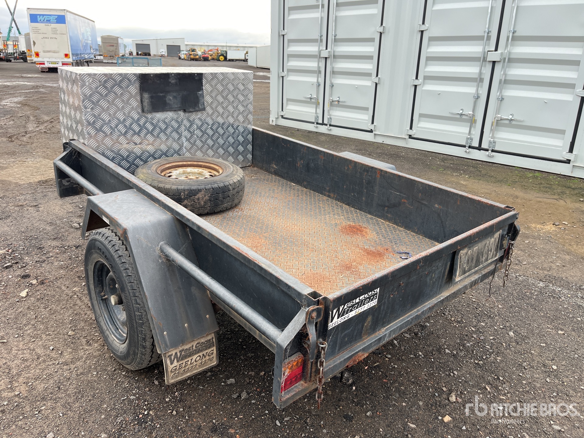 General Appearance with Picture, Right Rear Corner
