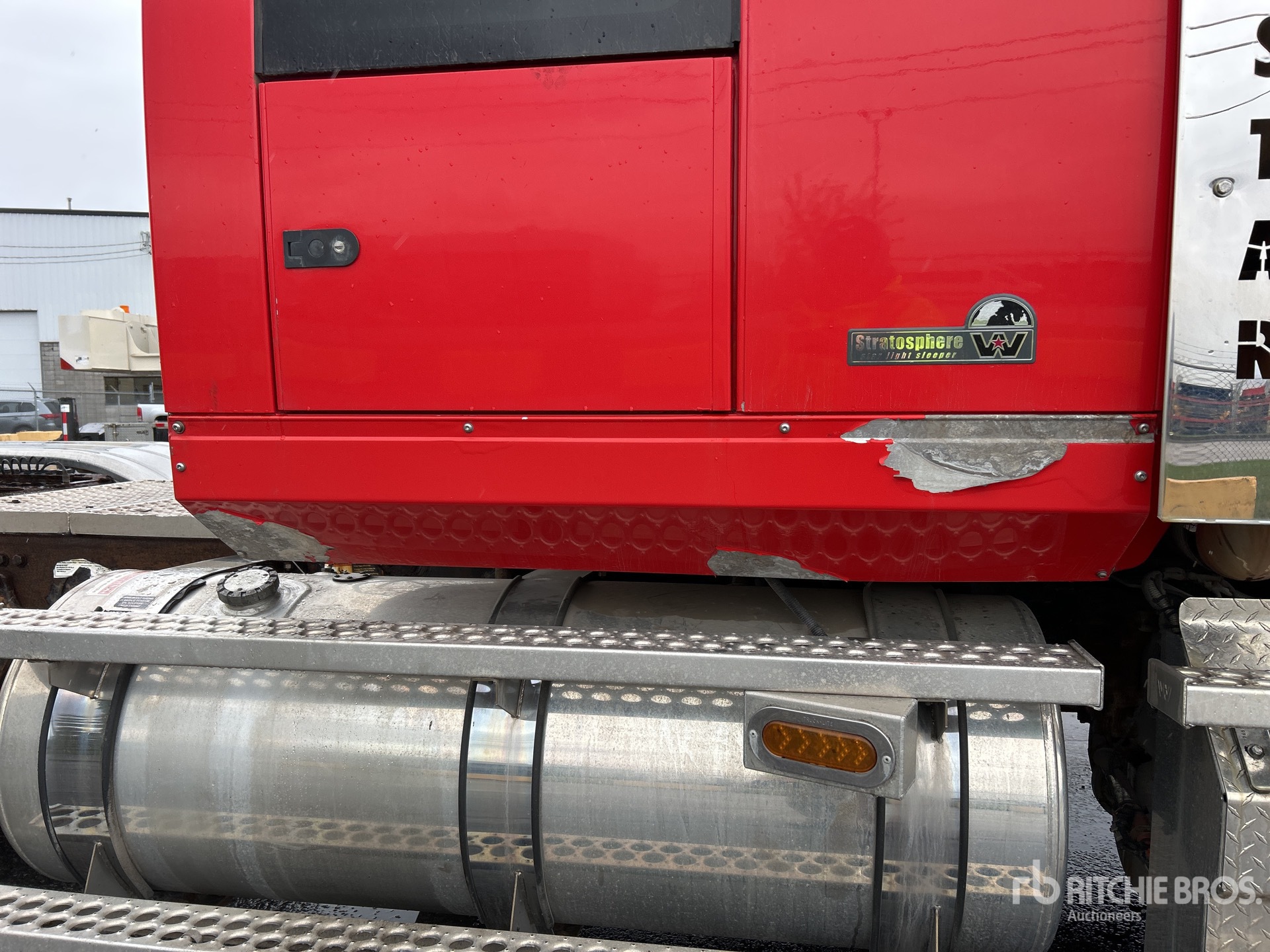 Photo of a 2016 Western Star 4900SA