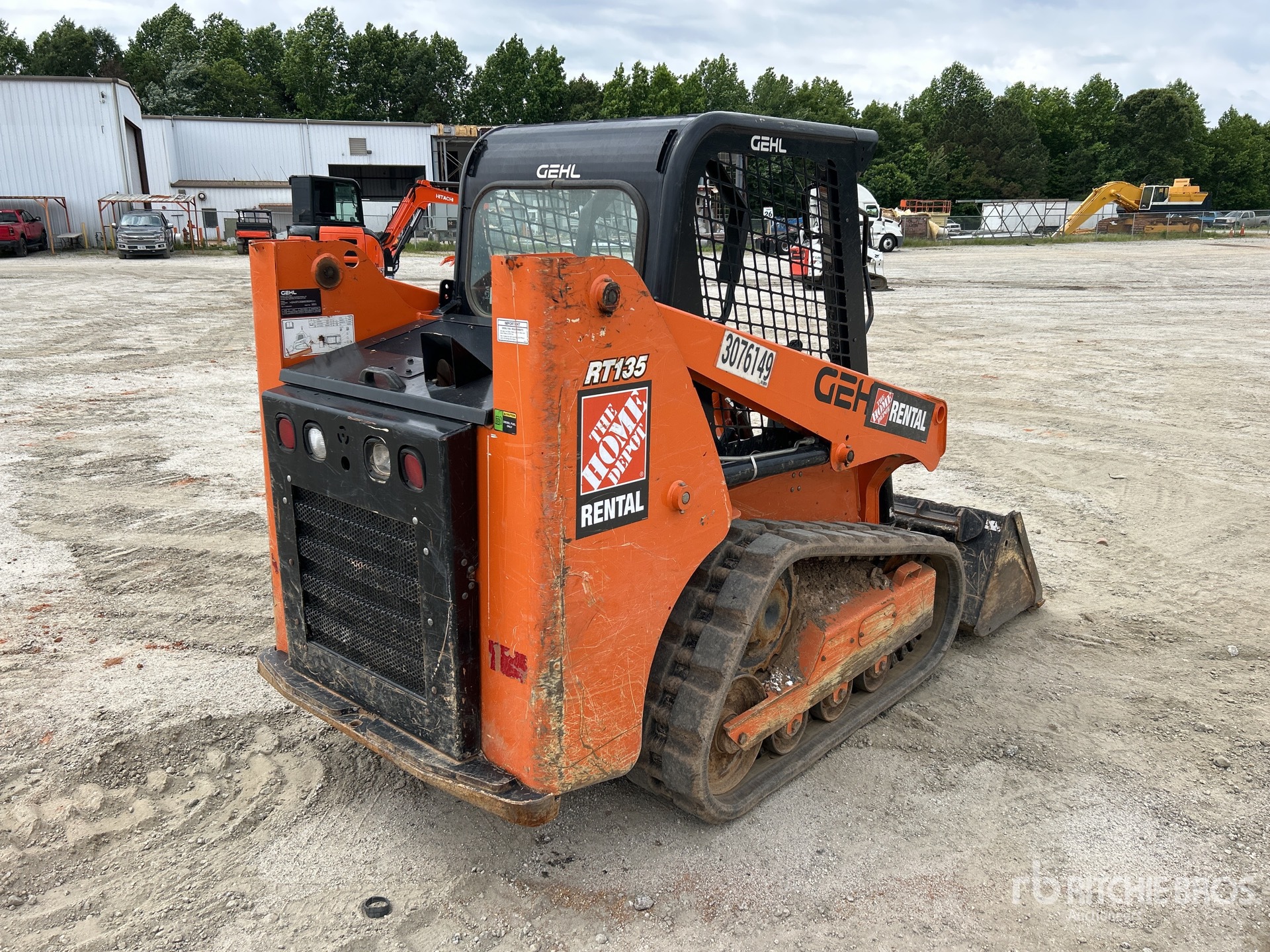 General Appearance with Picture, Right Rear Corner