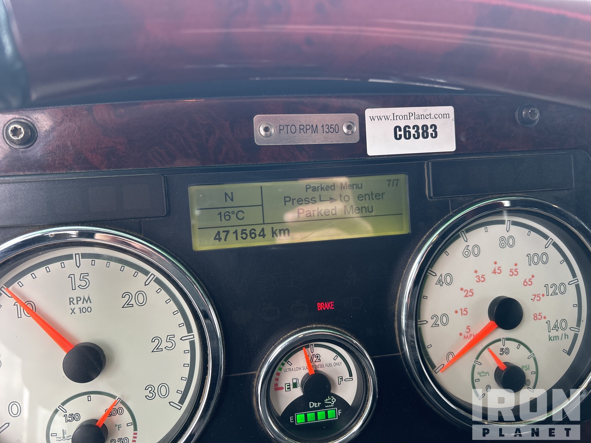 2015 Freightliner CORONADO 122SD