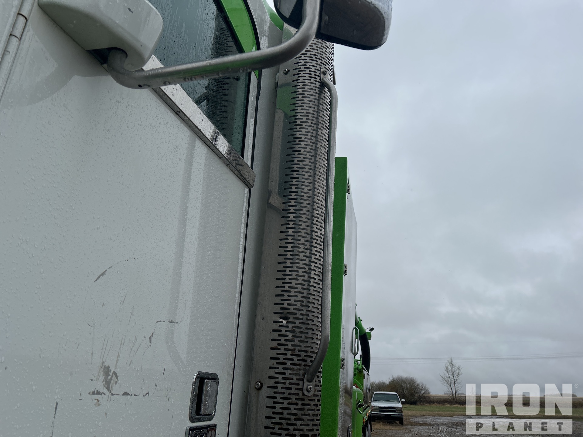 2015 Freightliner CORONADO 122SD