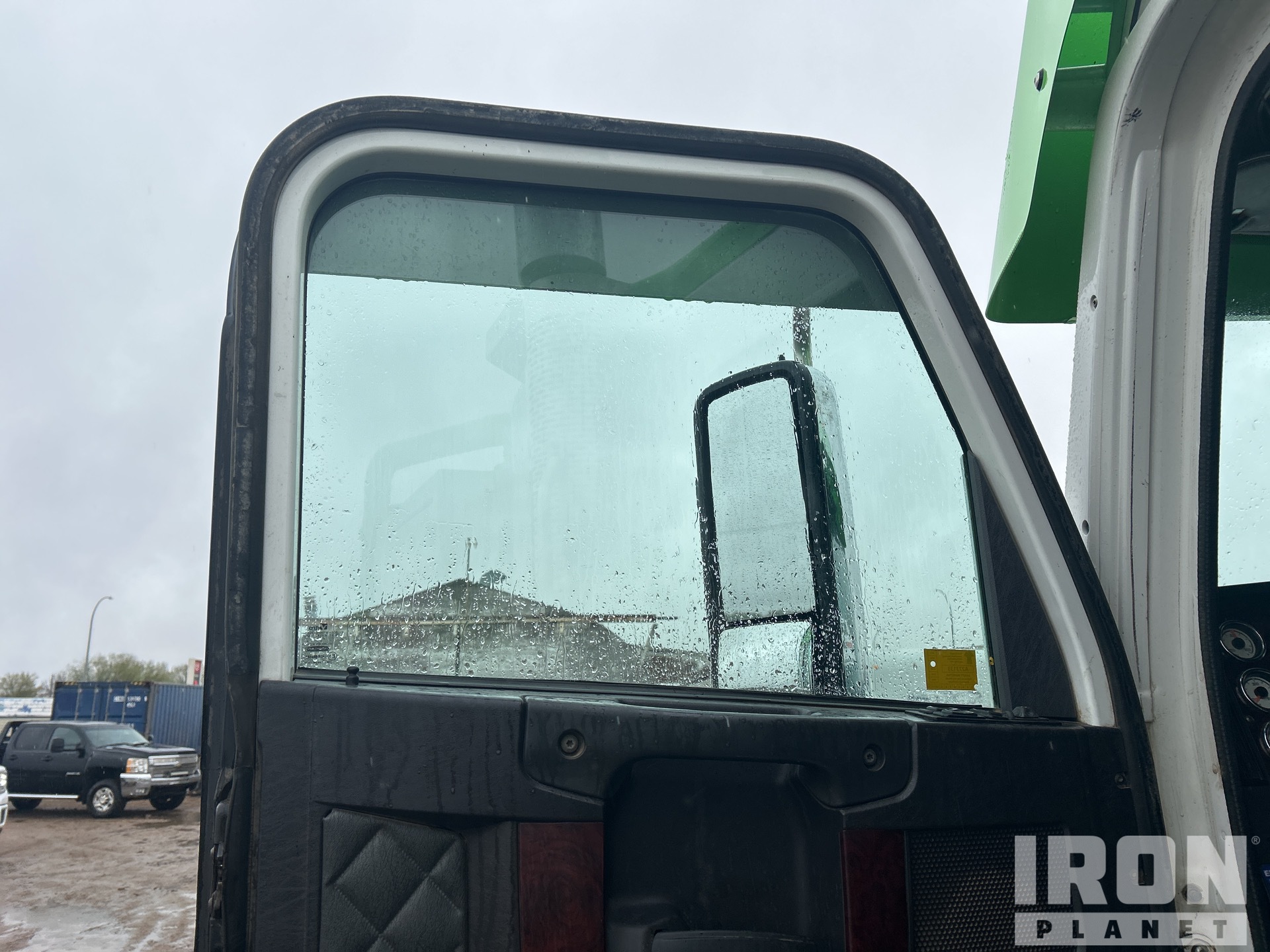2015 Freightliner CORONADO 122SD
