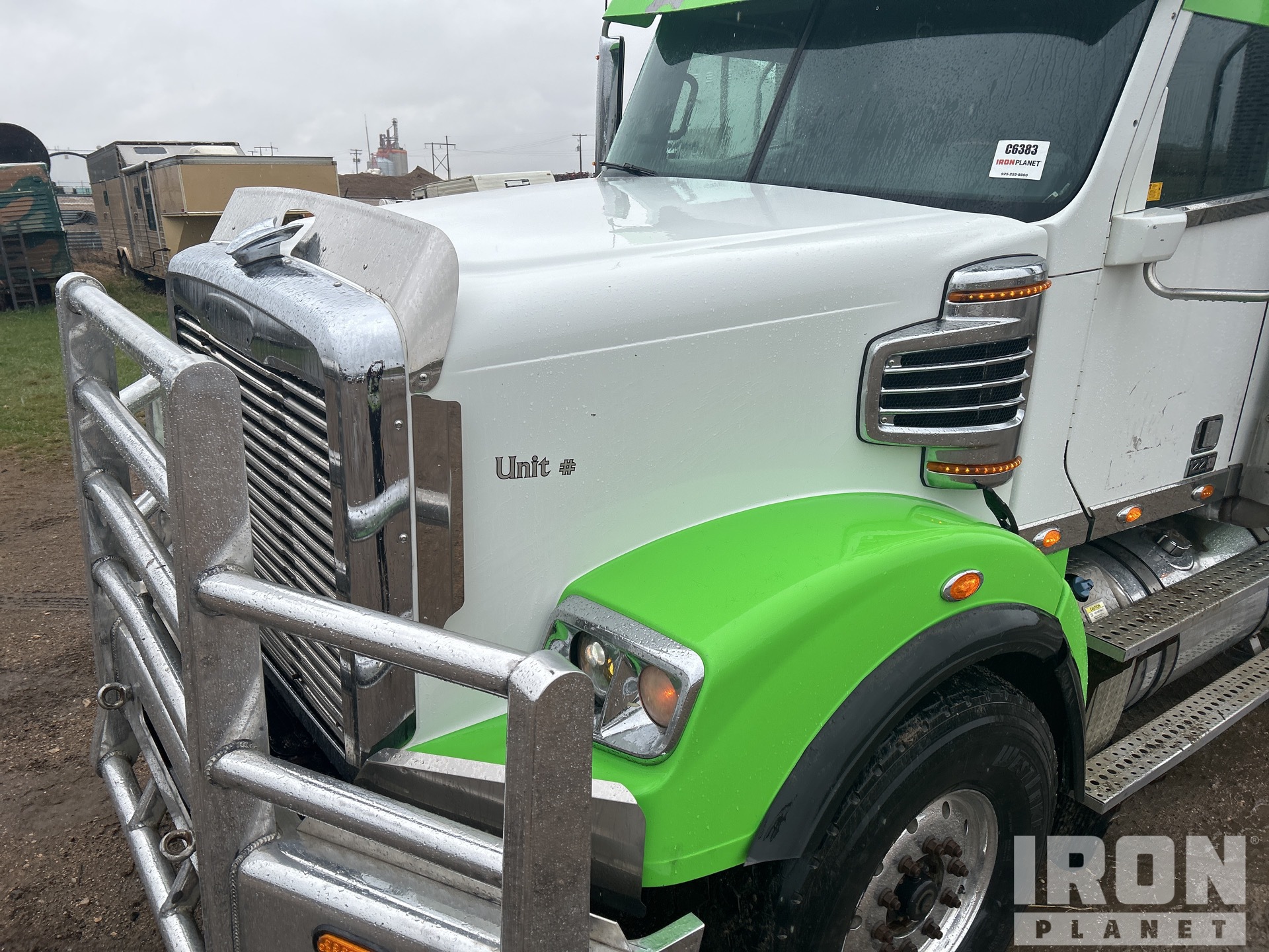 2015 Freightliner CORONADO 122SD
