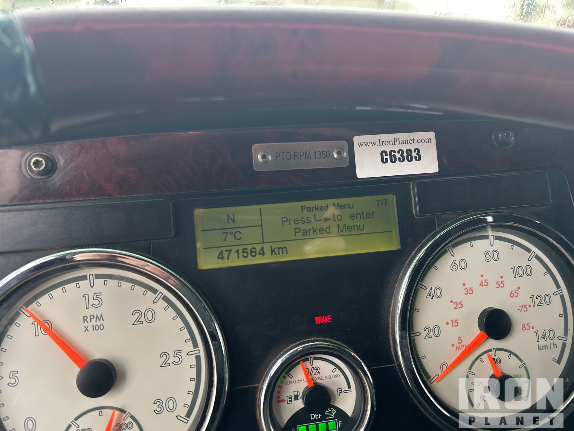 2015 Freightliner CORONADO 122SD