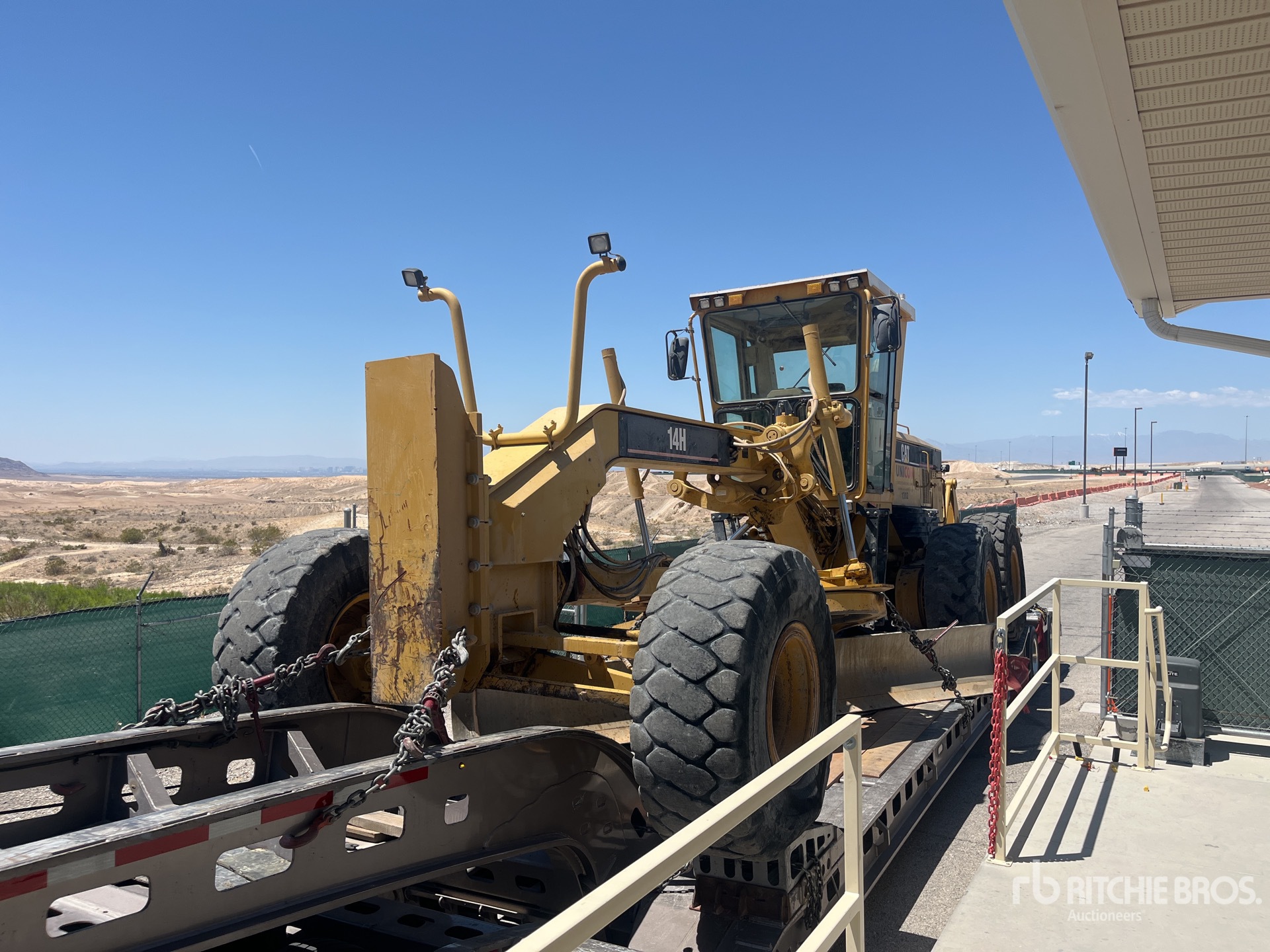 Photo of a 2004 Caterpillar 14H