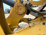 Hydraulics with Ripper Cylinders