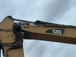 Hydraulics with Stick Cylinder