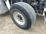 Underbody with Right Steer Tire