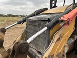 Hydraulics with Bucket Tilt Cylinders