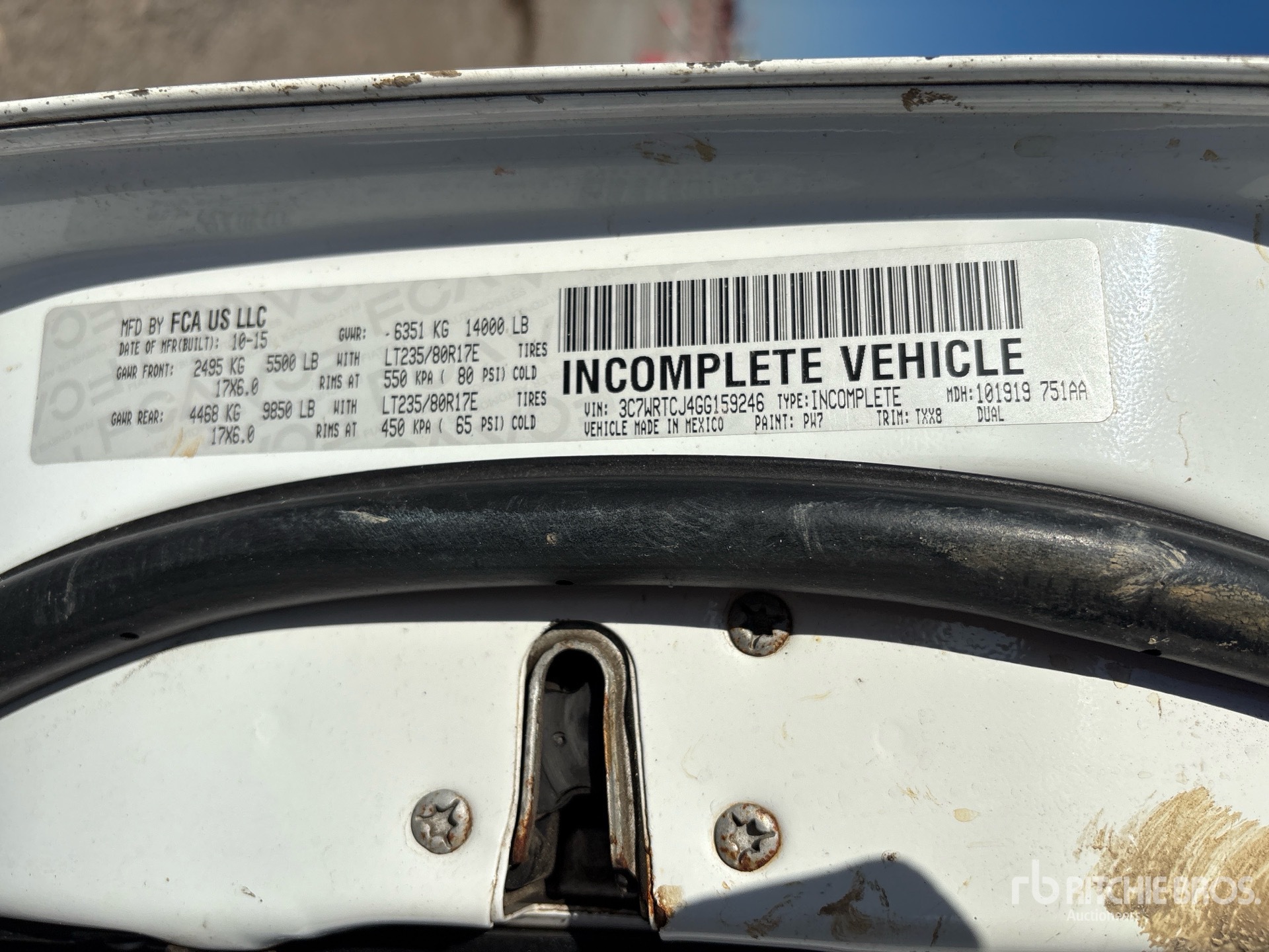 General Appearance with Serial Number / VIN