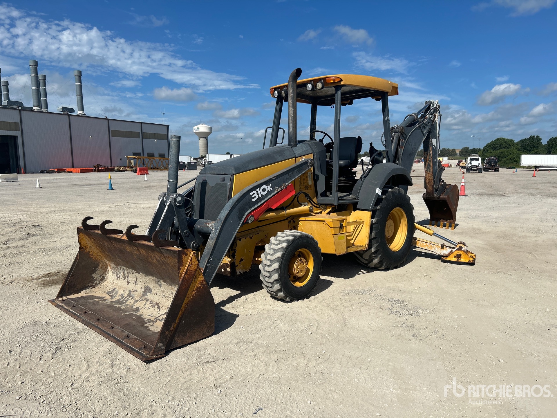 Photo of a 2013 John Deere 310K