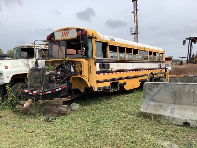 1999 Freighliner FS65 4x2 School Bus (Inoperable)