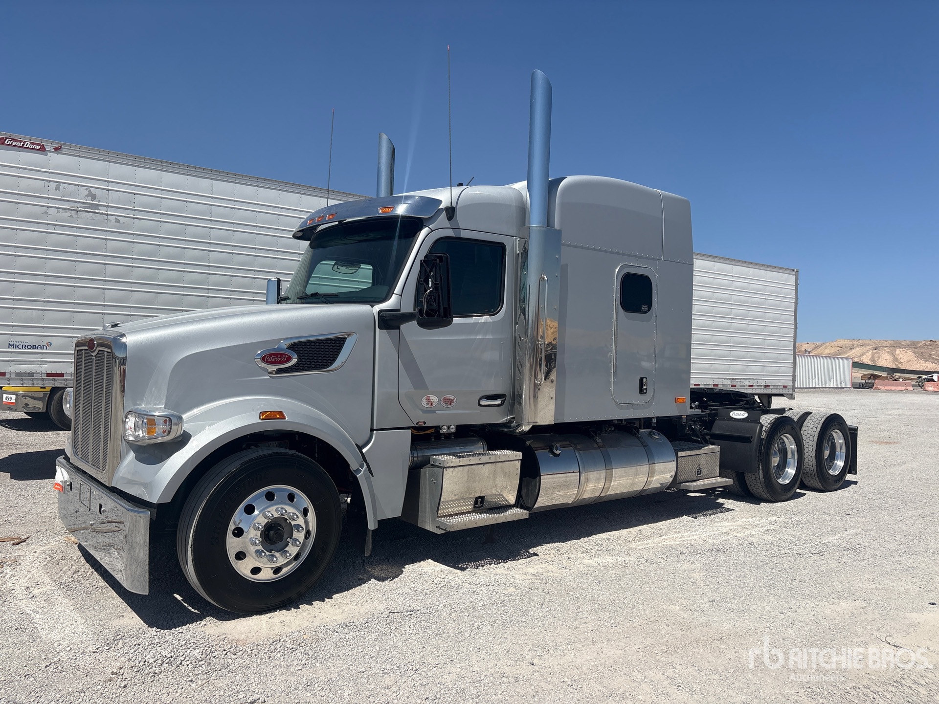 Photo of a 2026 Peterbilt 567