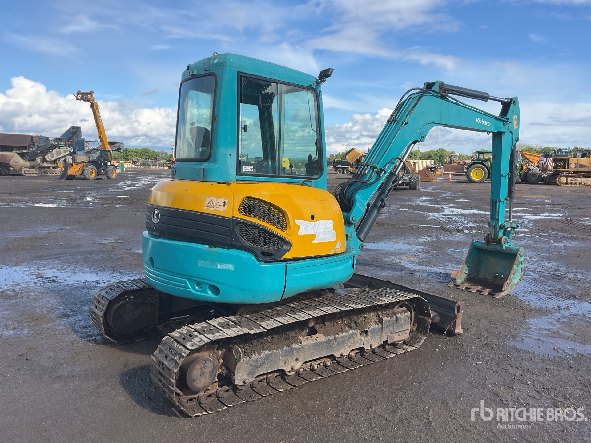 General Appearance with Picture, Right Rear Corner