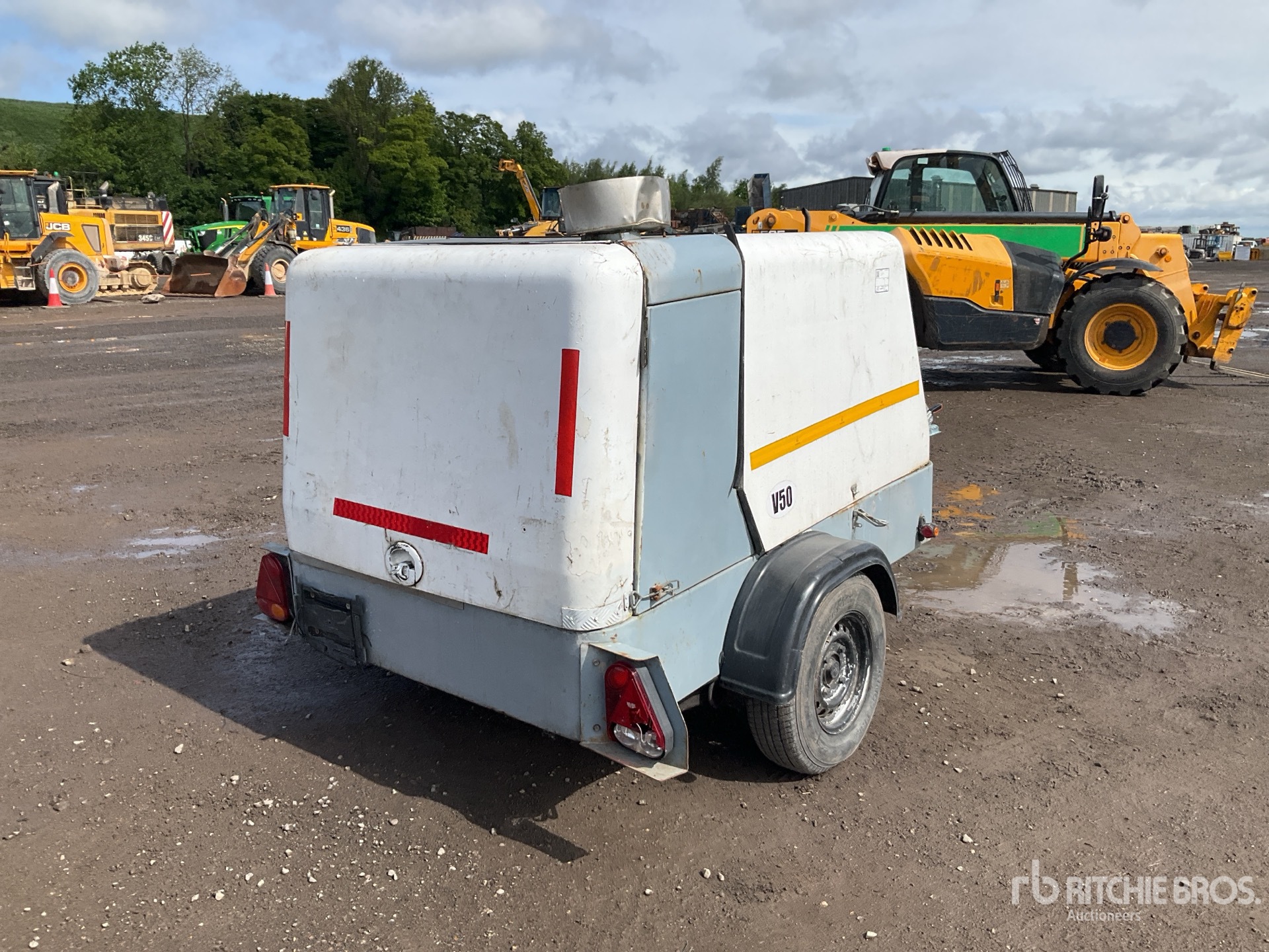 General Appearance with Picture, Right Rear Corner