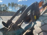 Chassis with Tilt Linkage