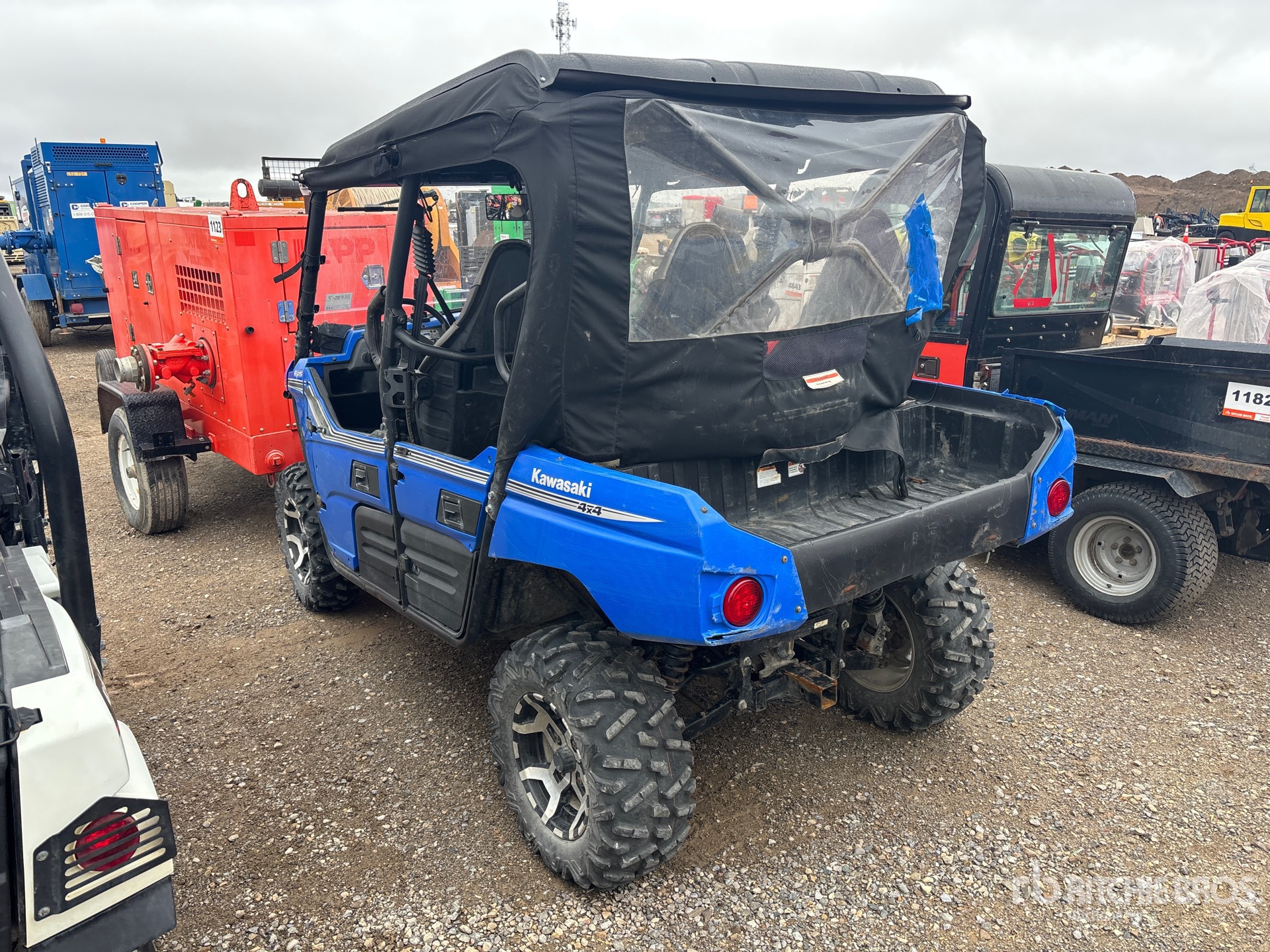 General Appearance with Picture, Left Rear Corner