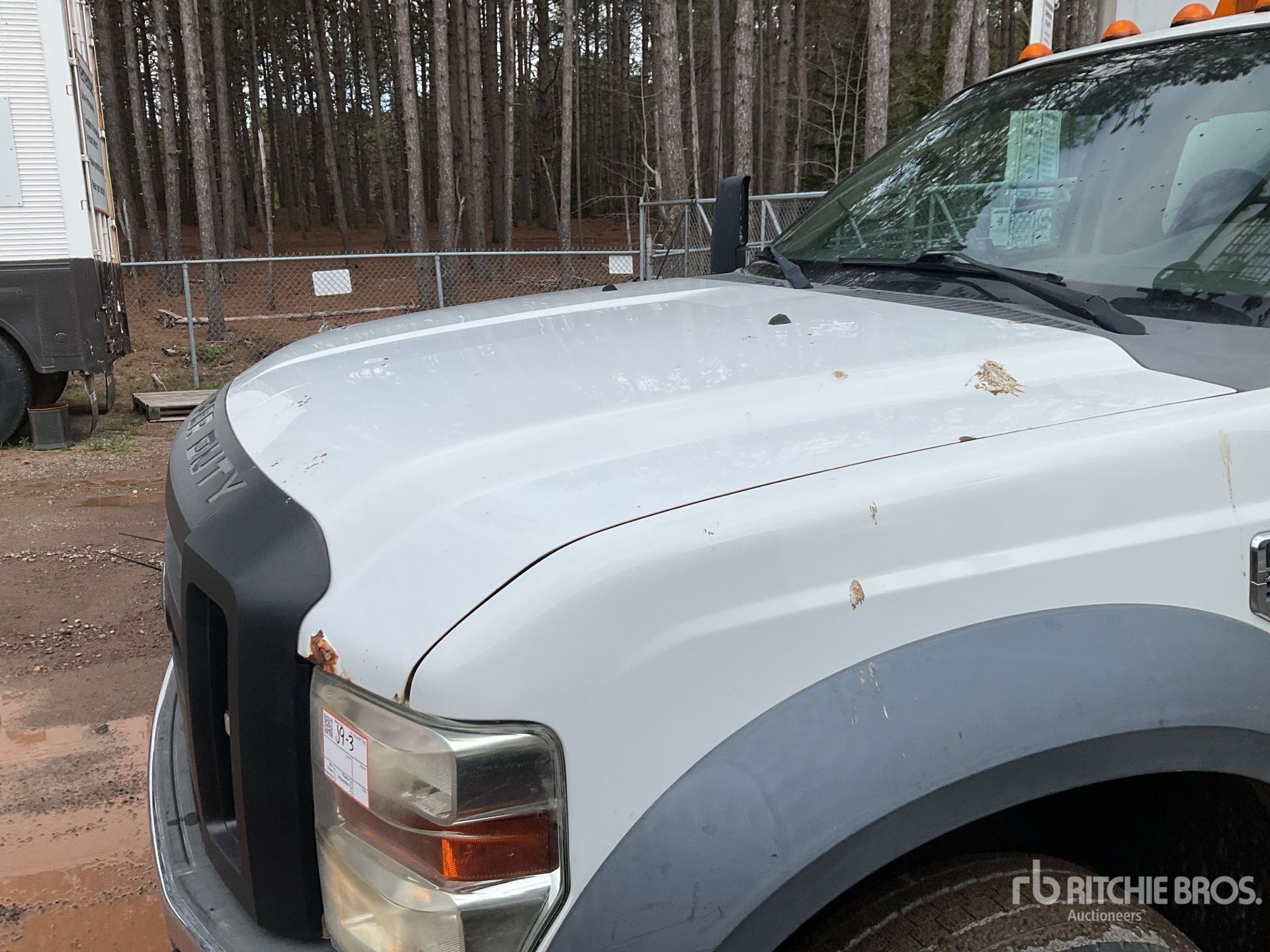Photo of a 2009 Ford F-550