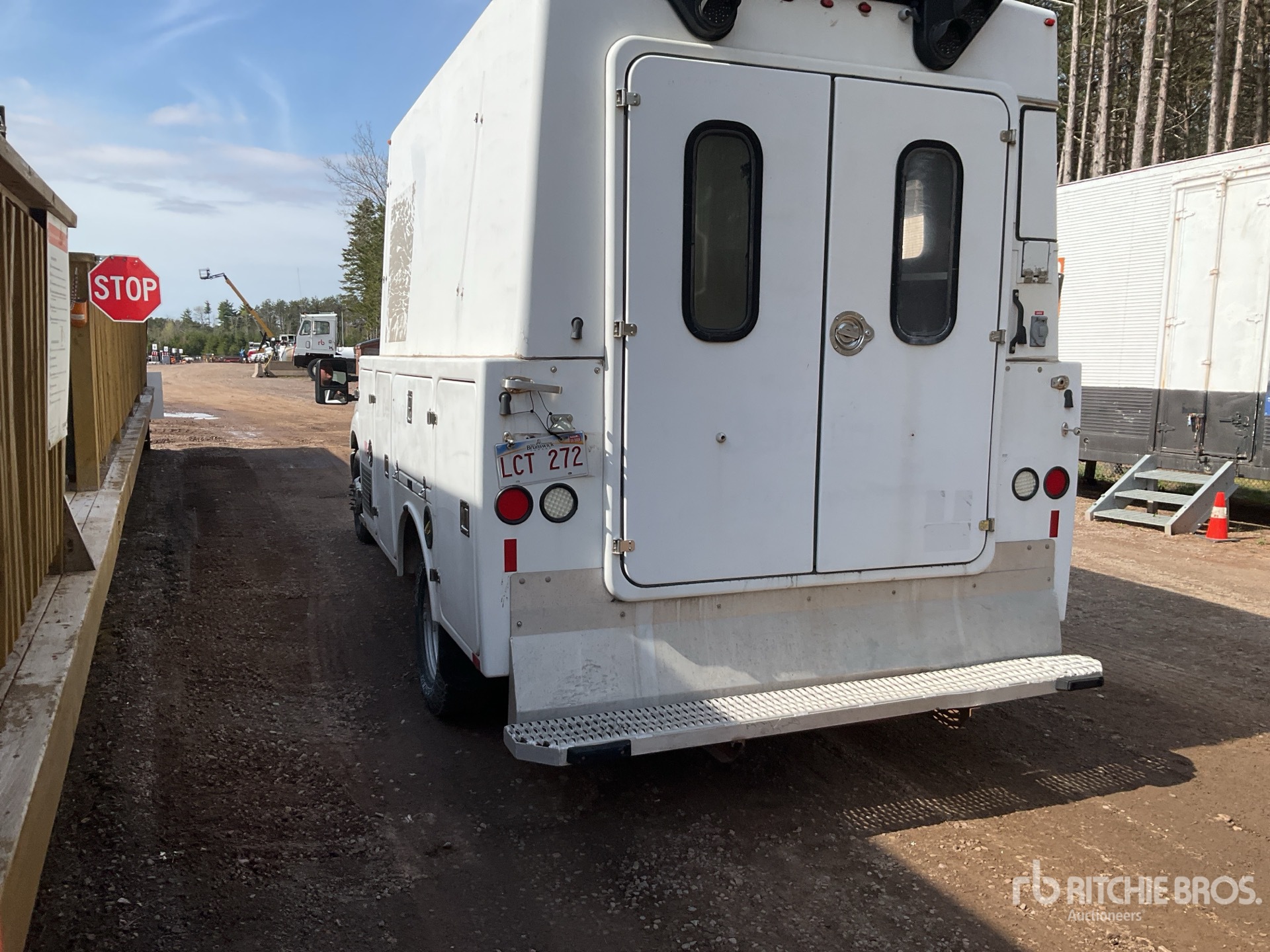 Photo of a 2011 Ford F-350