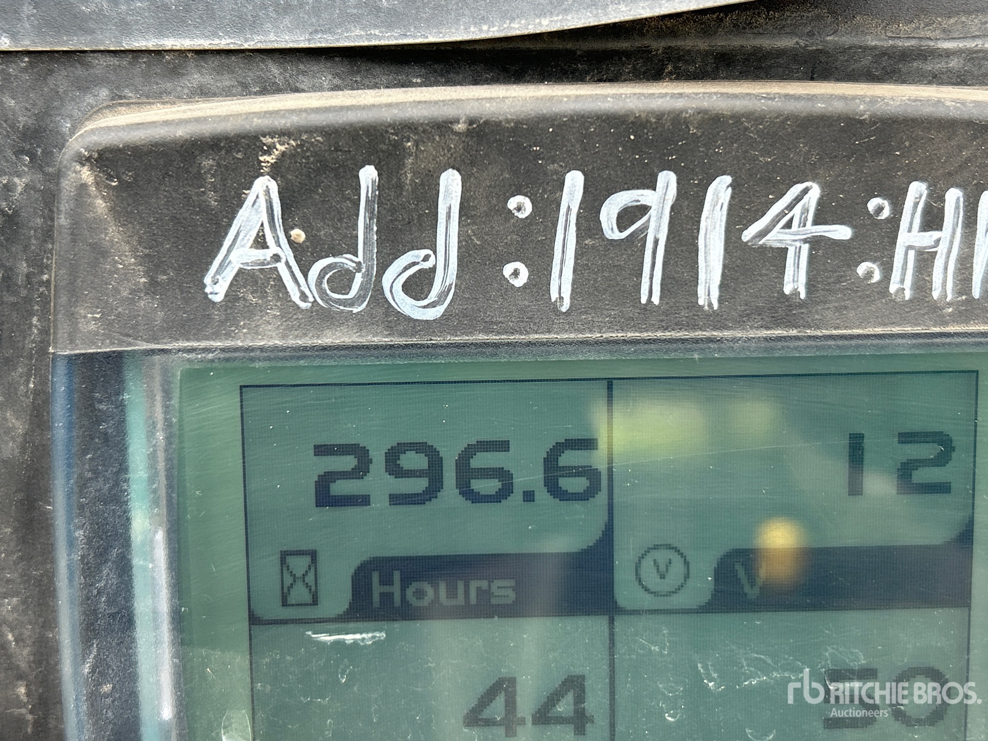 General Appearance with Hour Meter / Odometer