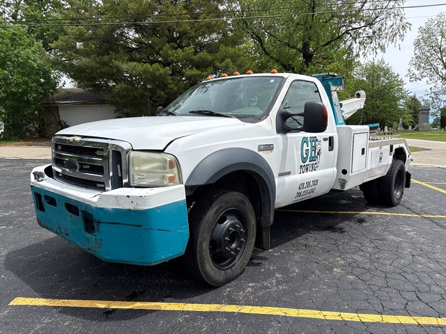 2000 Ford F-350 XLT 4x2 Tow Truck