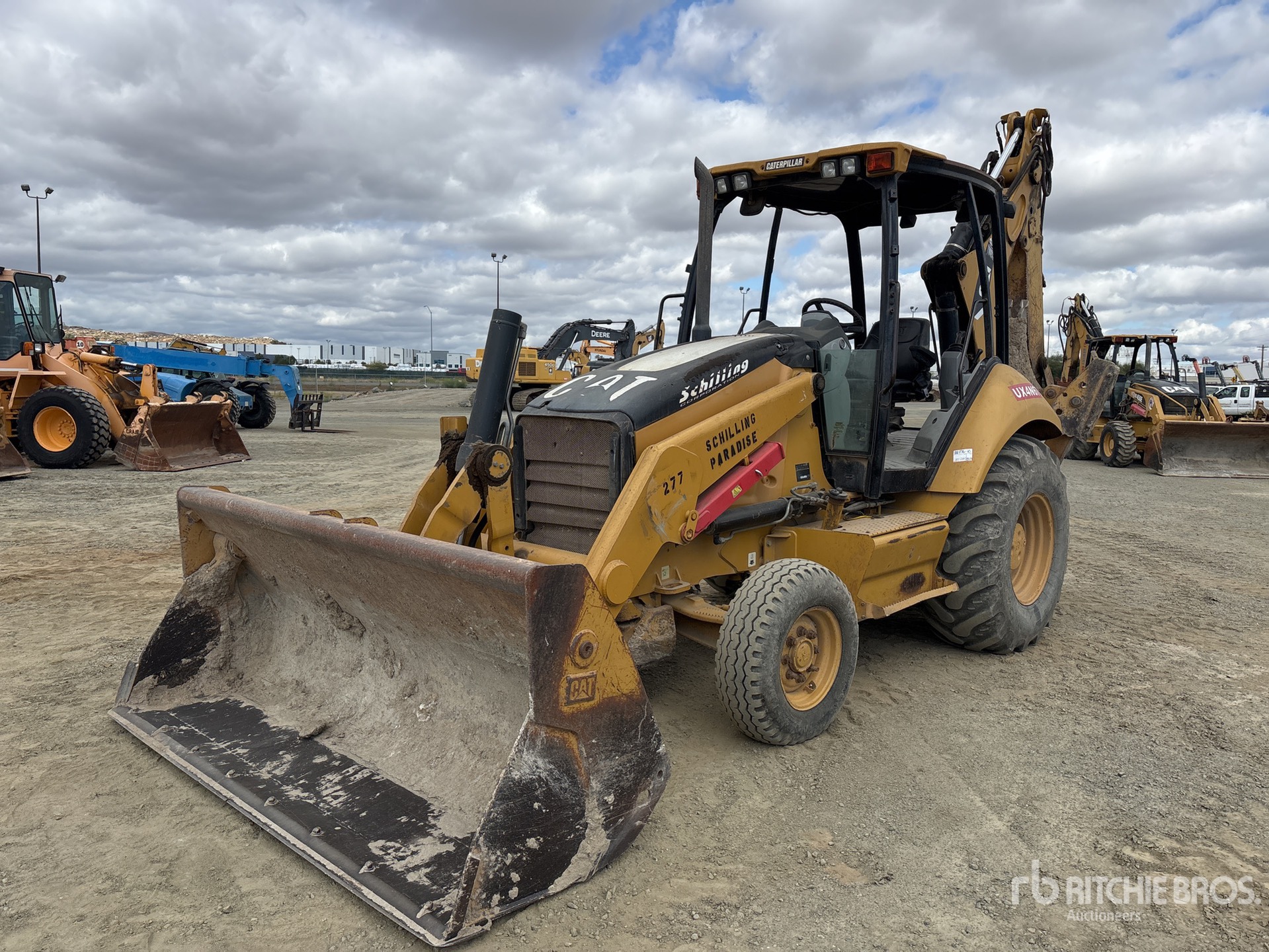 Photo of a 2007 Caterpillar 420E