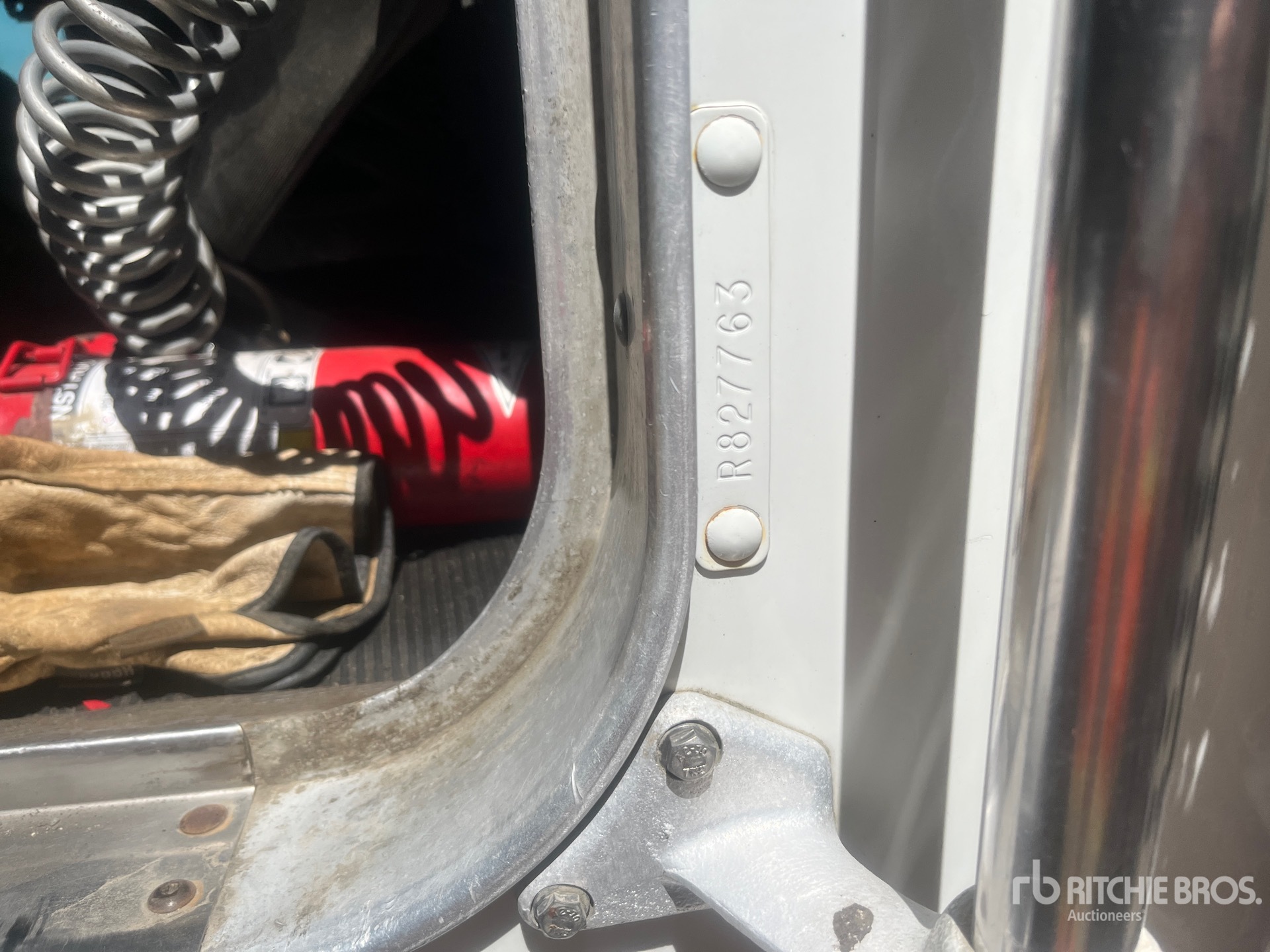Photo of a 2000 Kenworth T800