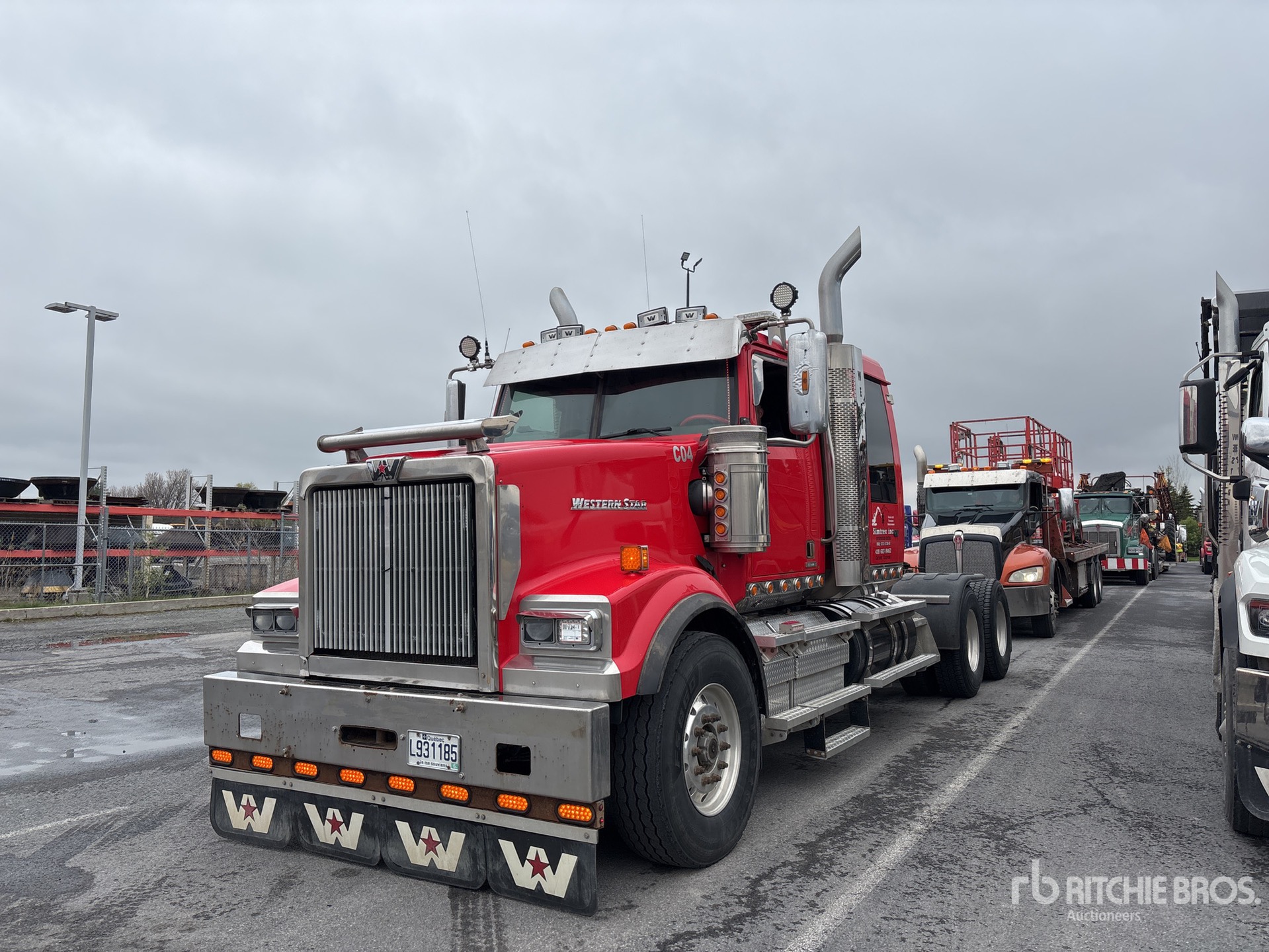 Photo of a 2019 Western Star 4900
