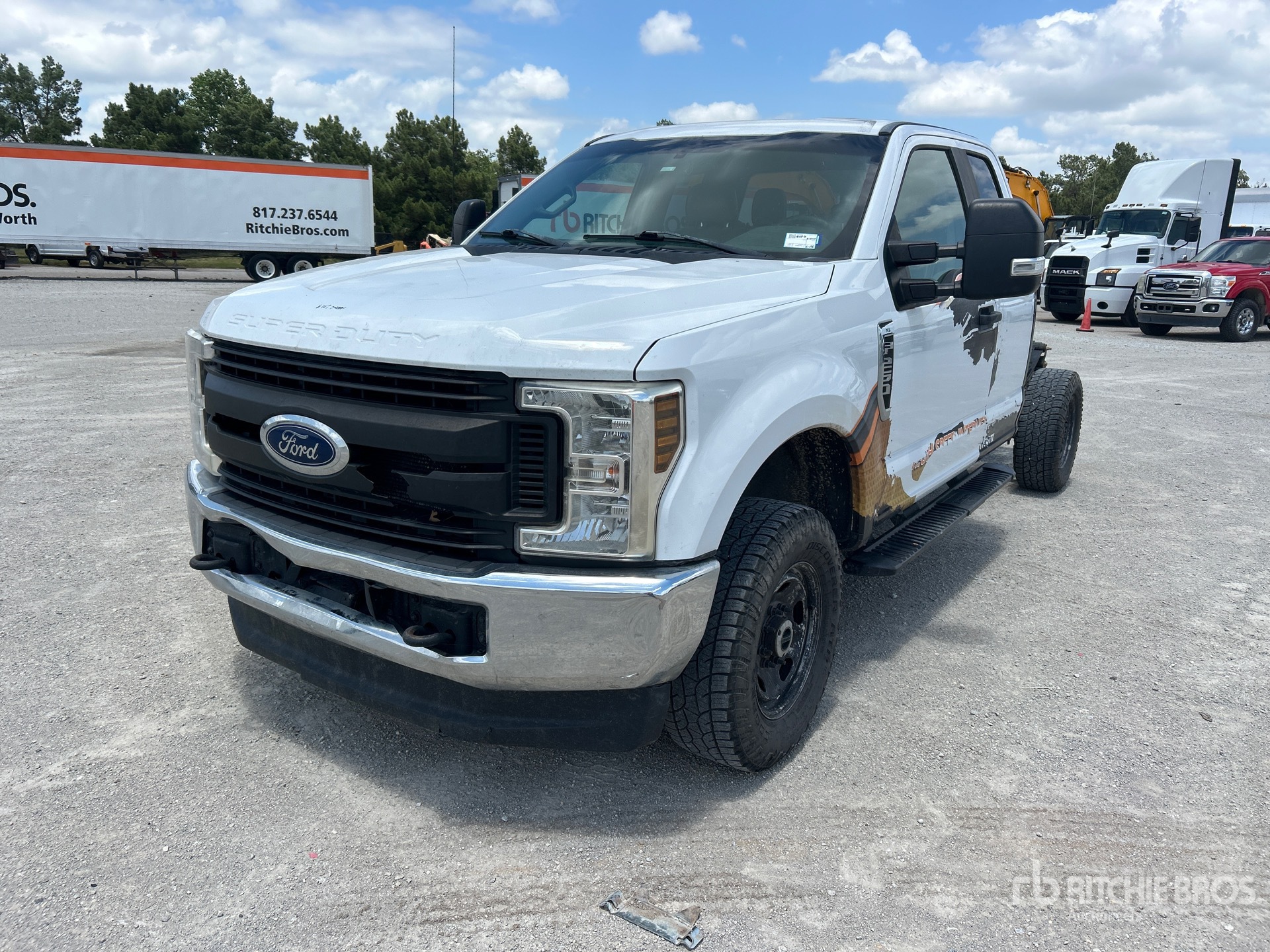 General Appearance with Picture, Left Front Corner