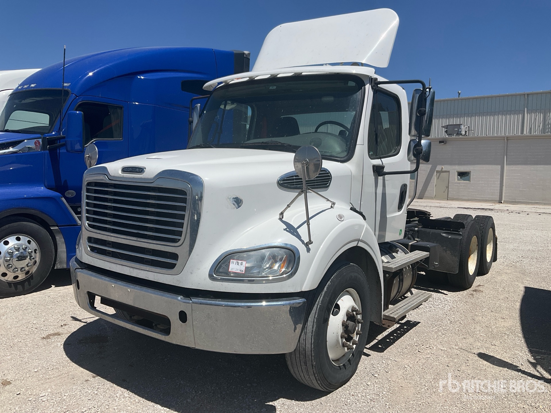 Photo of a 2016 Freightliner M2 112