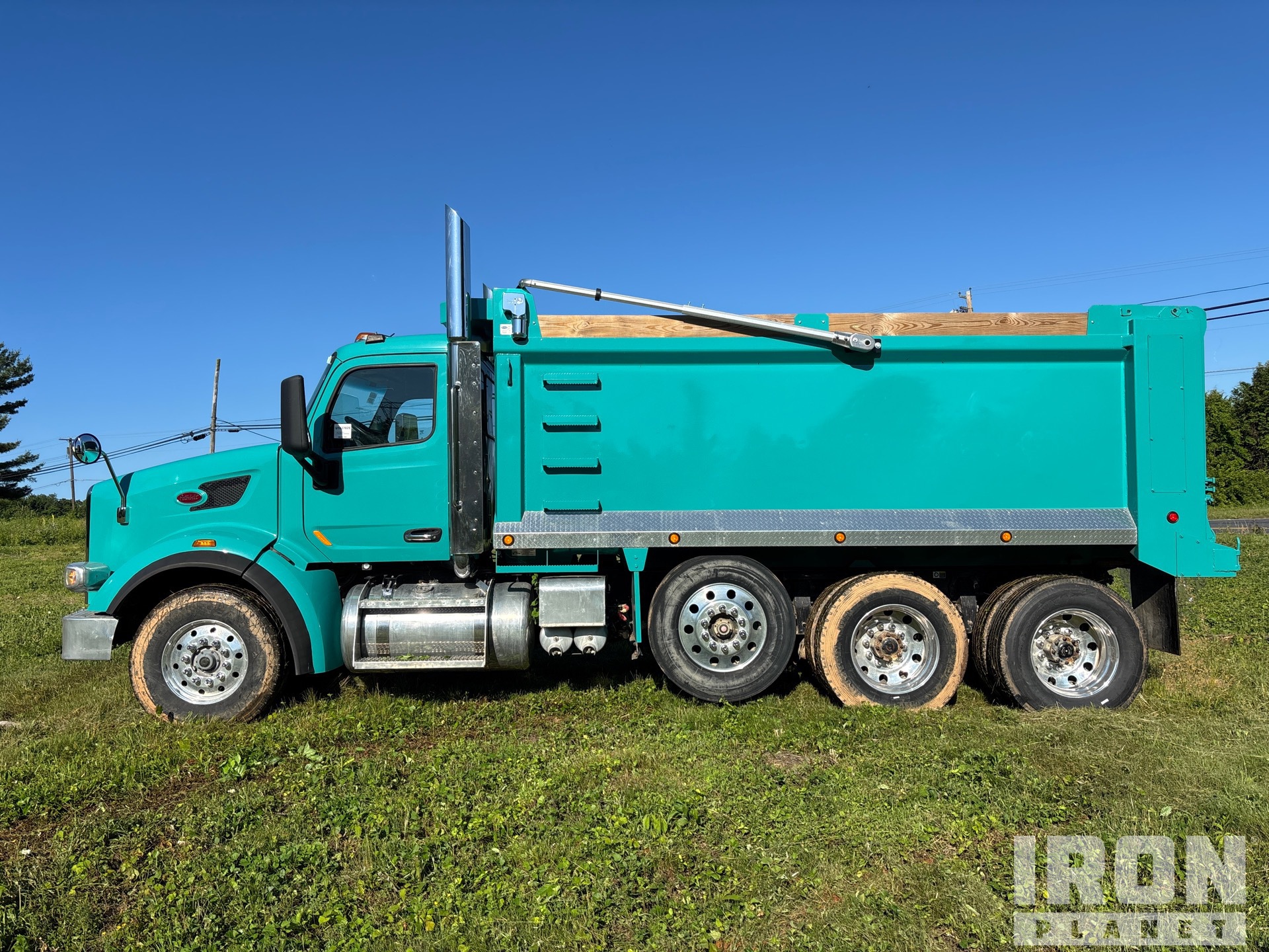 2018 Peterbilt 567