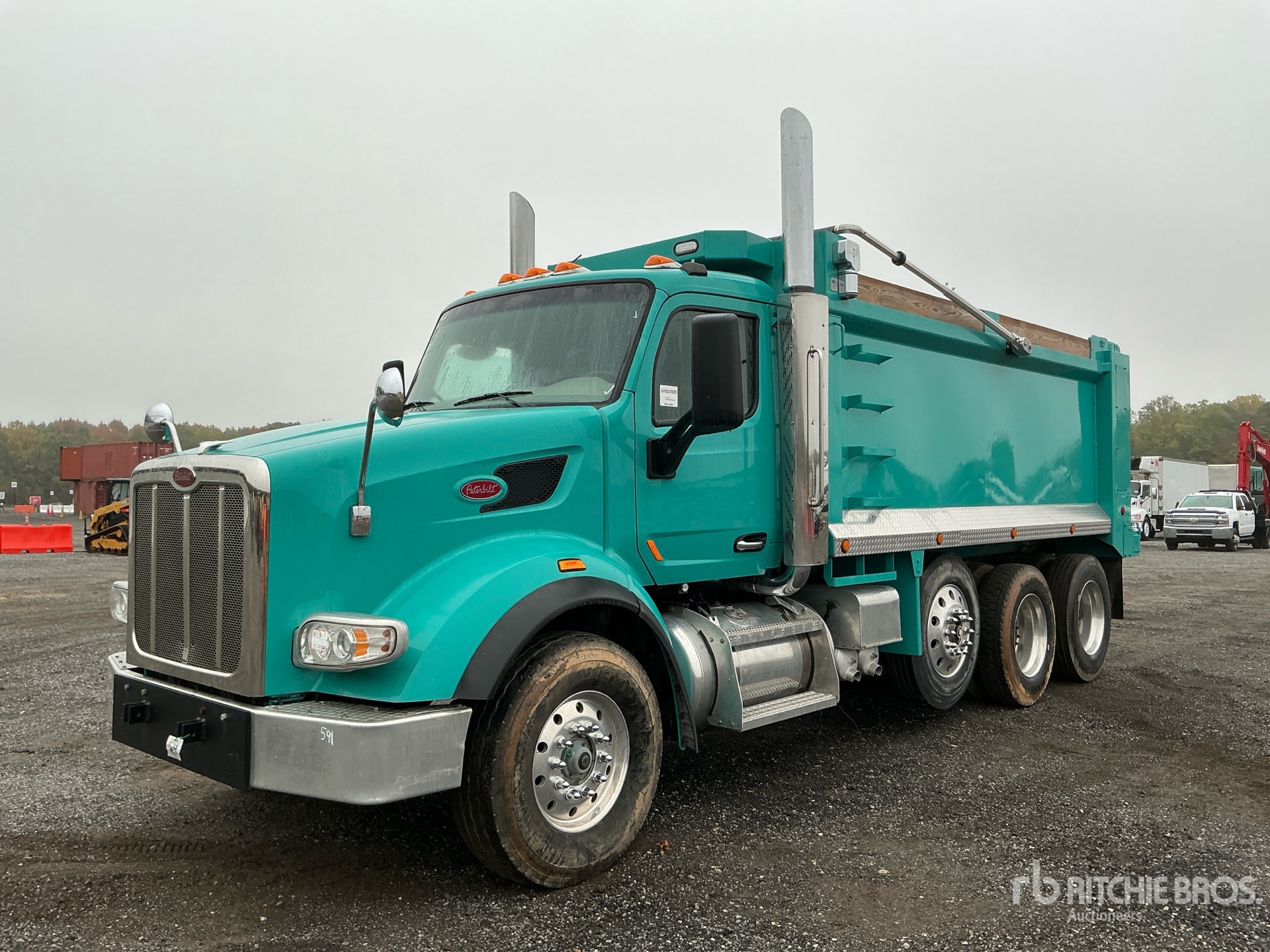 Photo of 2018 Peterbilt 567