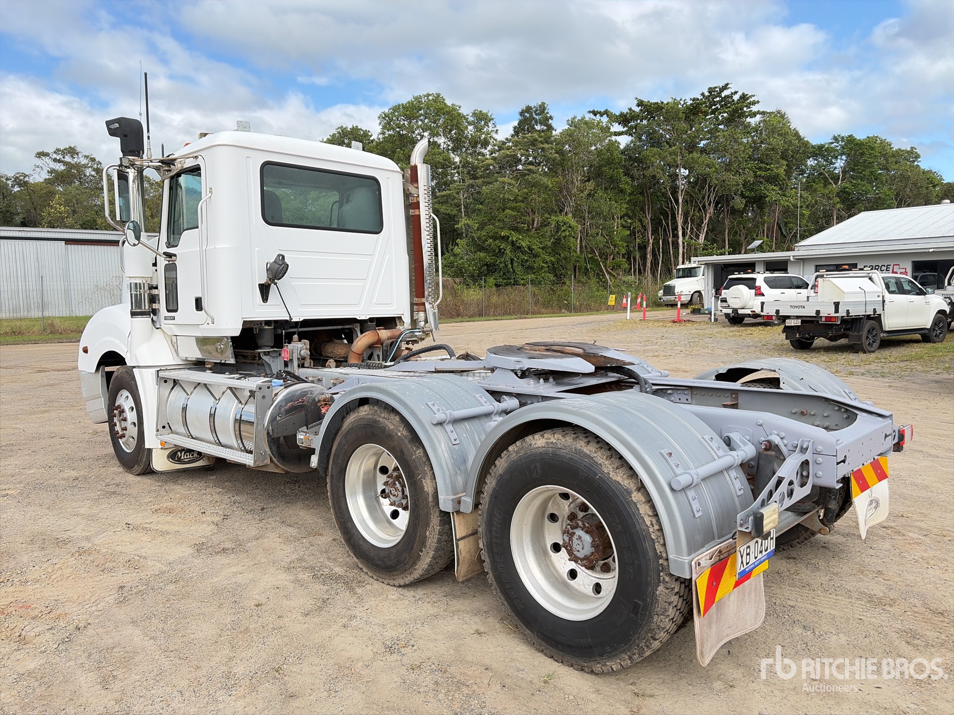 General Appearance with Picture, Right Rear Corner