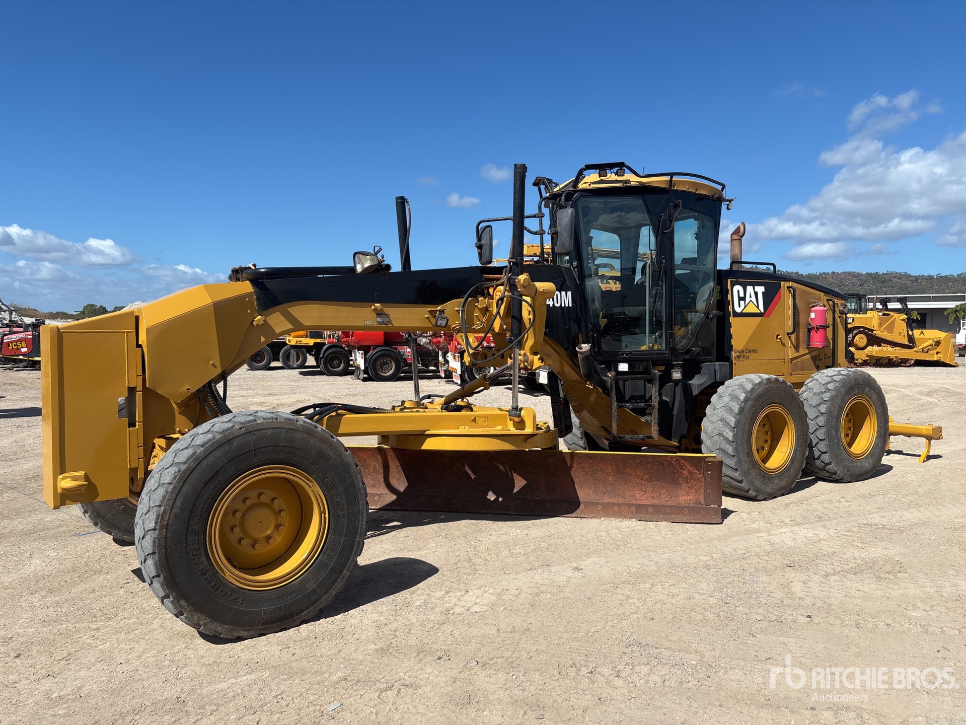 Photo of a 2010 Caterpillar 140M VHP