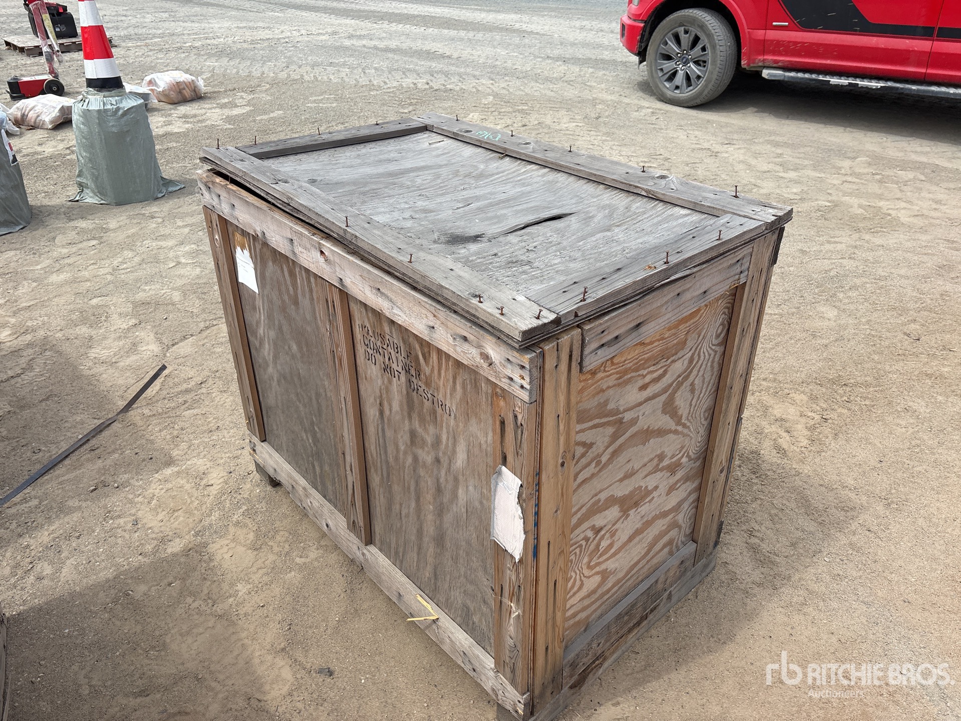 General Appearance with Picture, Right Rear Corner