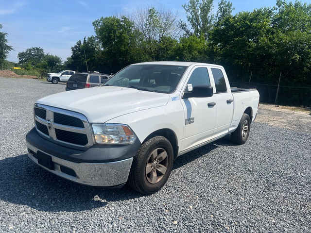 2017 Ram 1500 4x2 Crew Cab Pickup