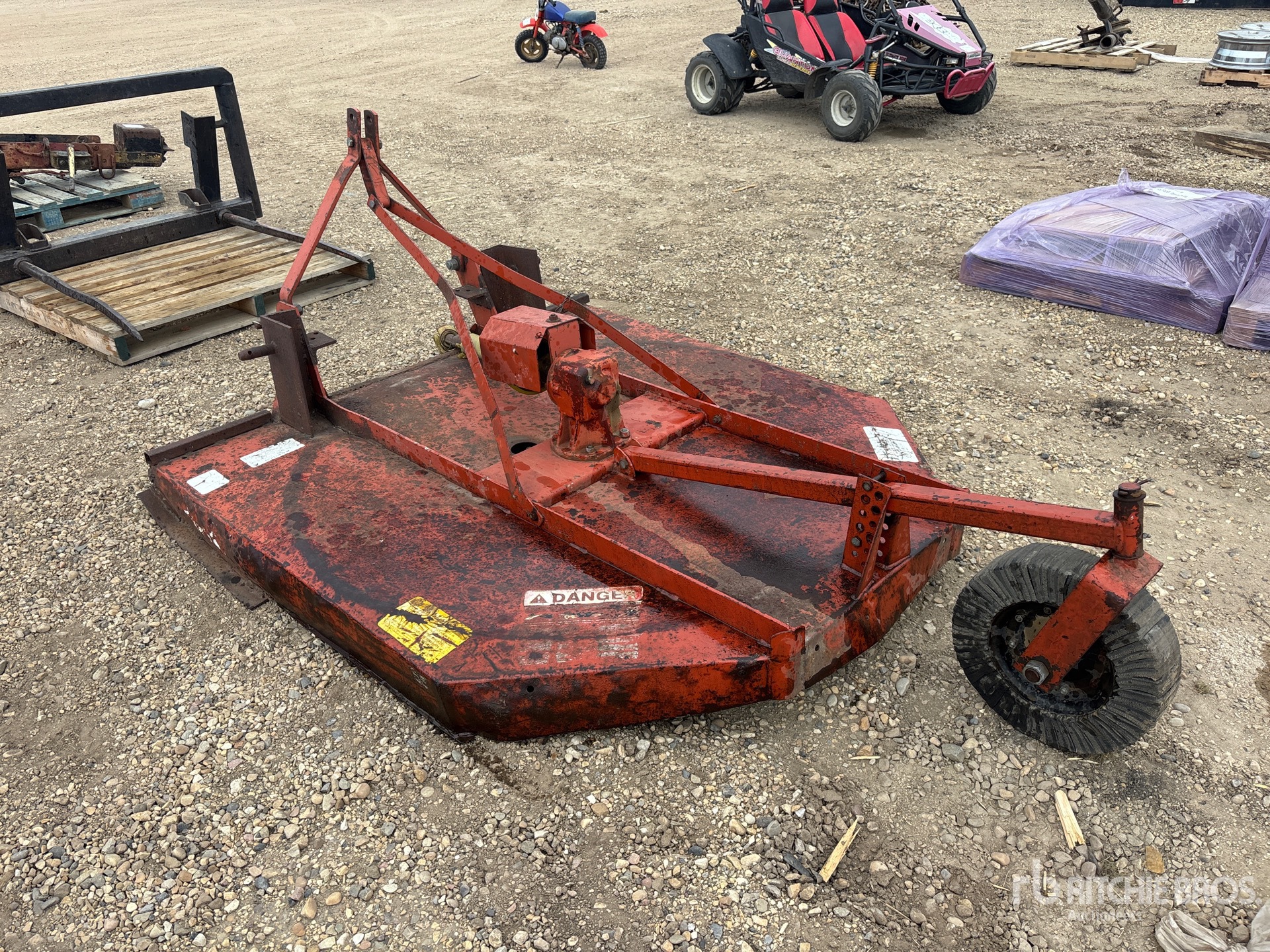 General Appearance with Picture, Right Front Corner