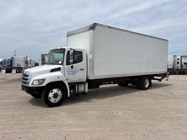 2016 Hino 268 4x2 Van Truck 2016 Hino 268 4x2 Van Truck