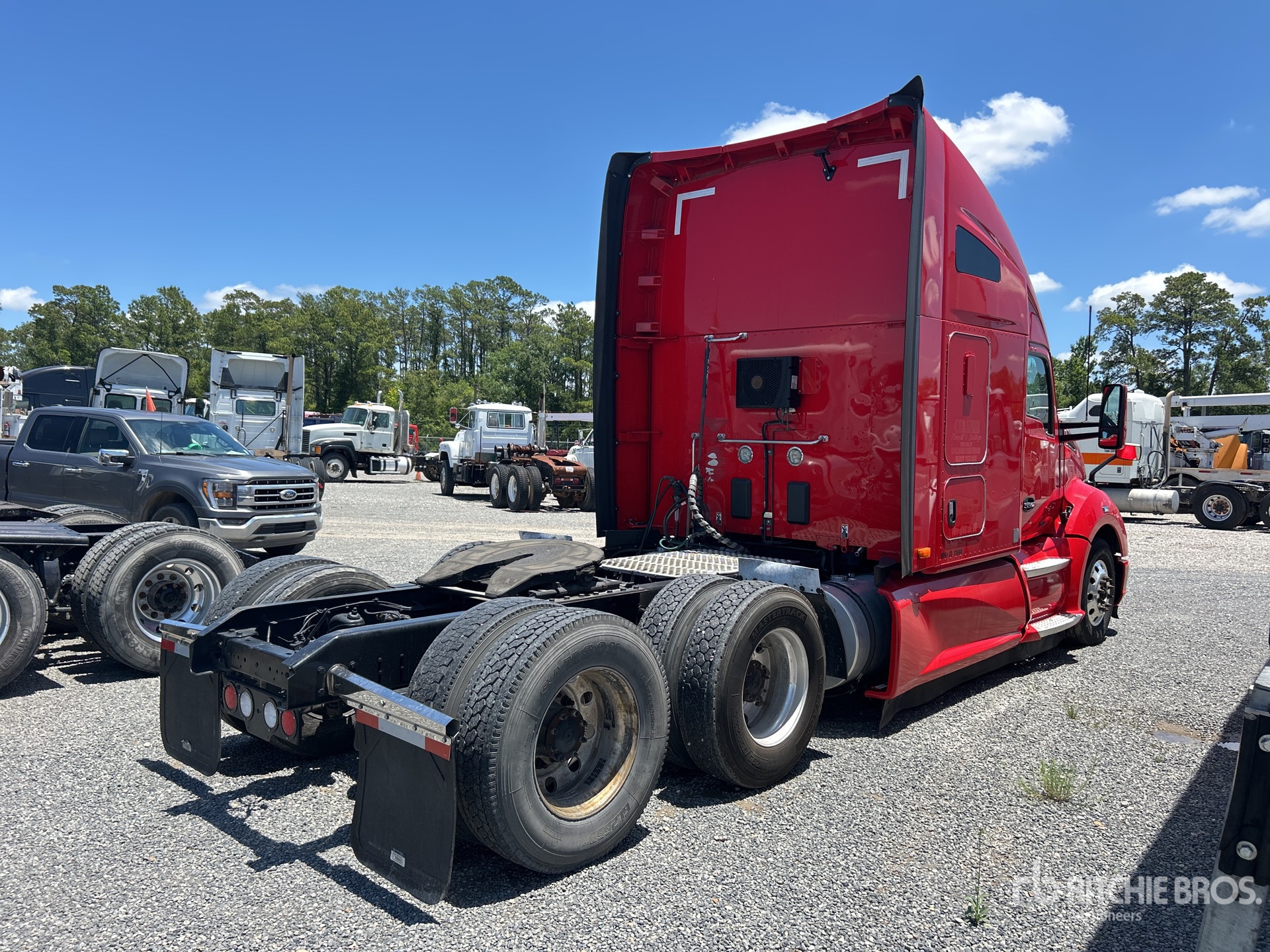 General Appearance with Picture, Right Rear Corner