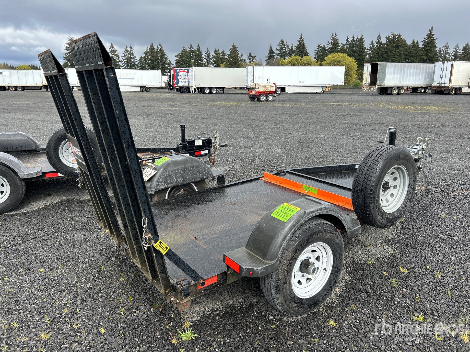 General Appearance with Picture, Right Rear Corner