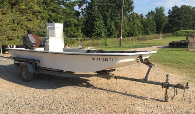 1990 Carolina Skiff 19' Center Console Boat w/ McClain S/A Trailer
