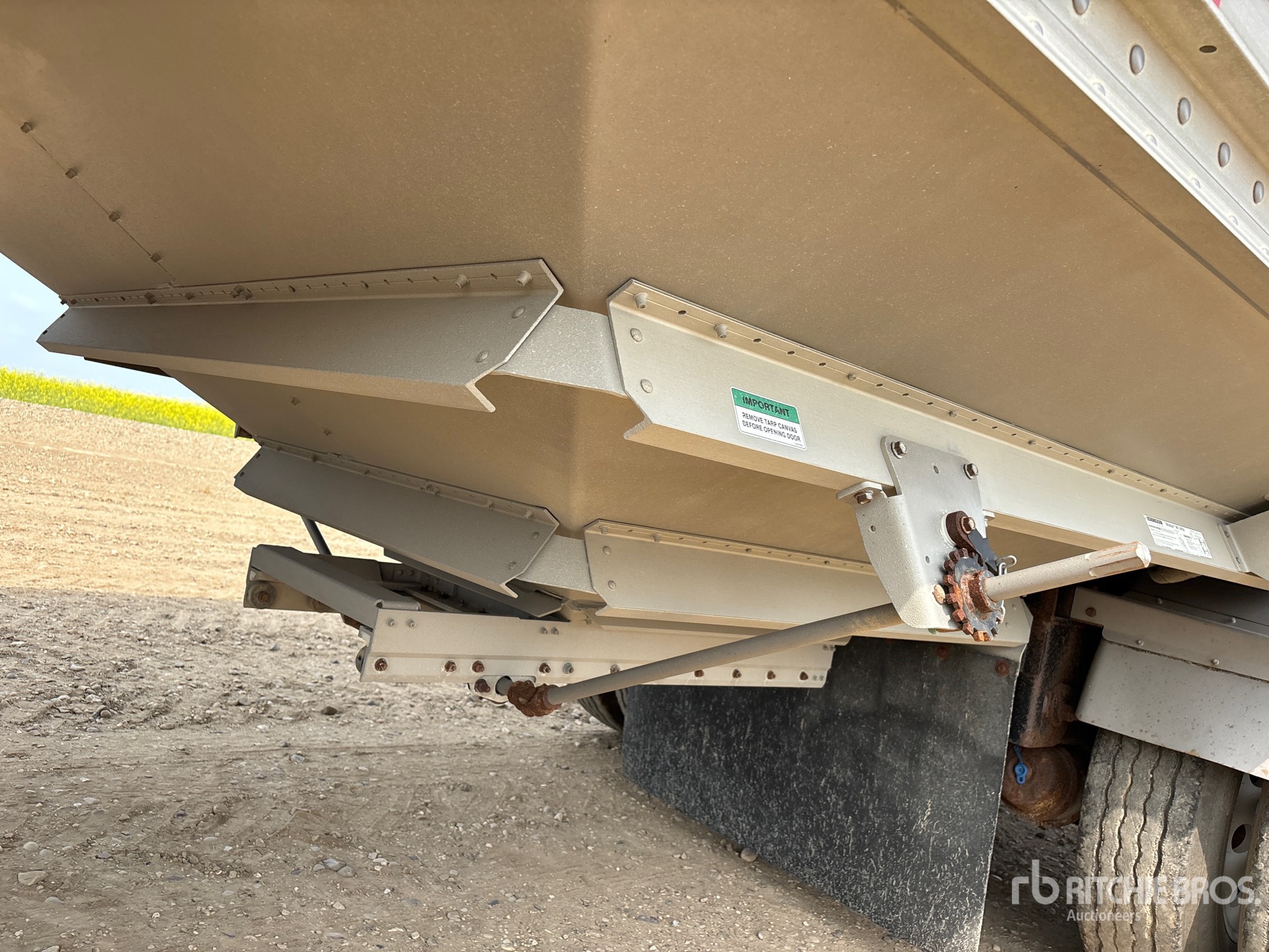 2021 Load King 30 ft Super B-Train Pup