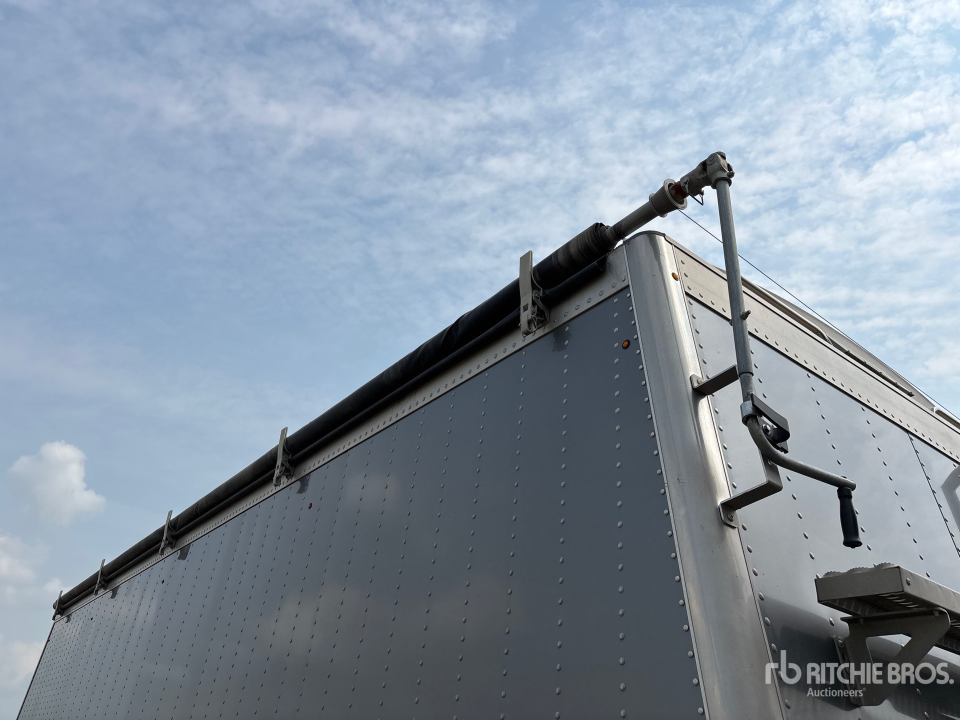 2021 Load King 30 ft Super B-Train Pup