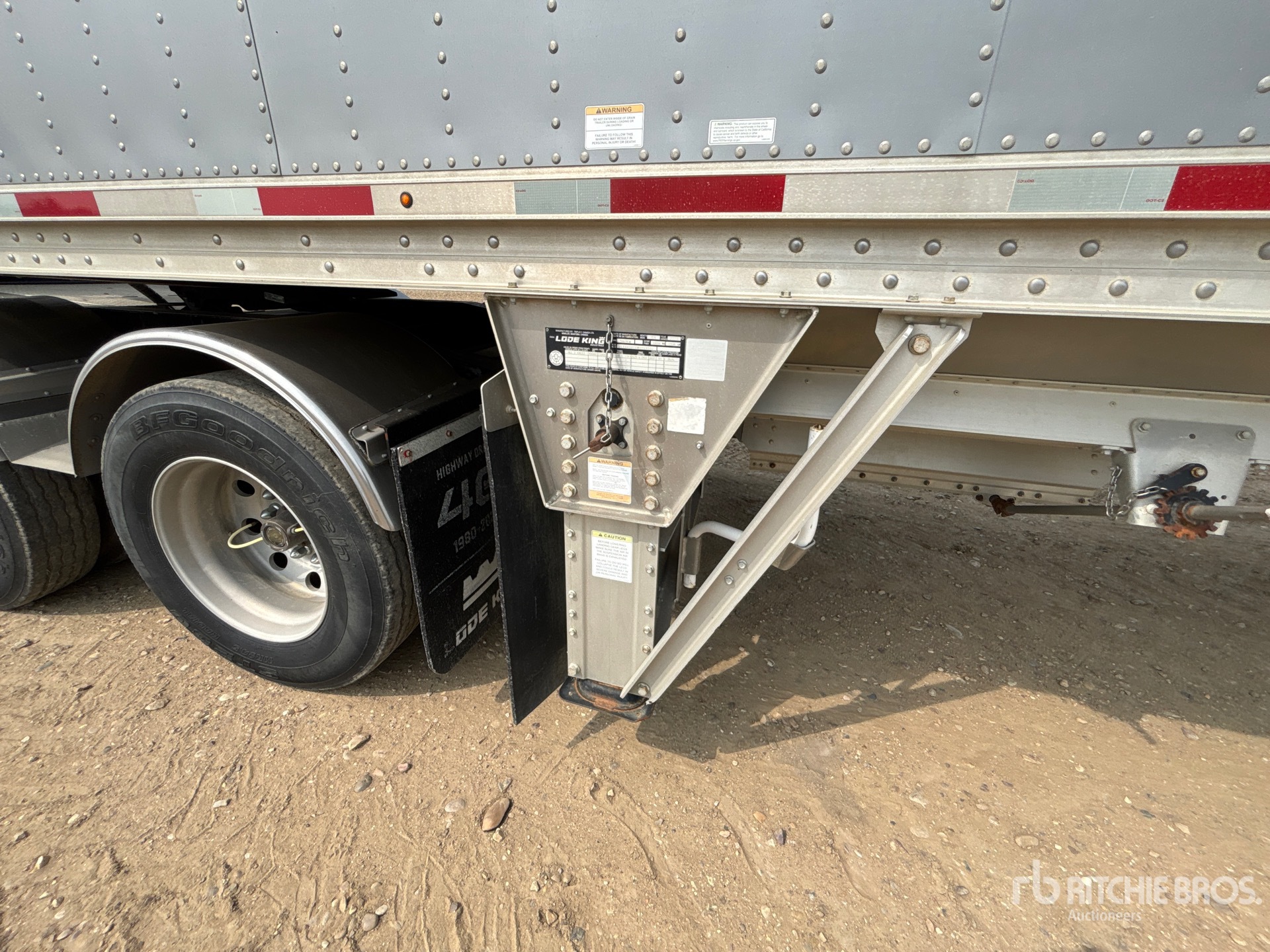 2021 Load King 30 ft Super B-Train Pup