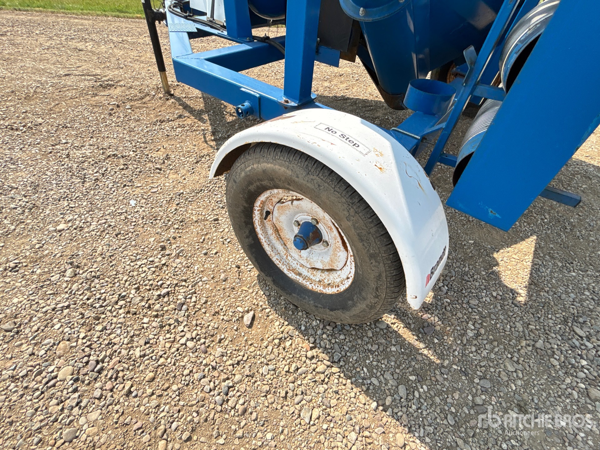 2000 Brandt 4500